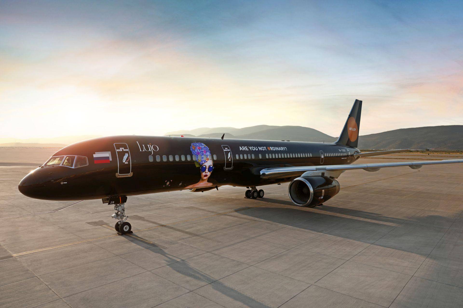 Lujo BlackJet борт